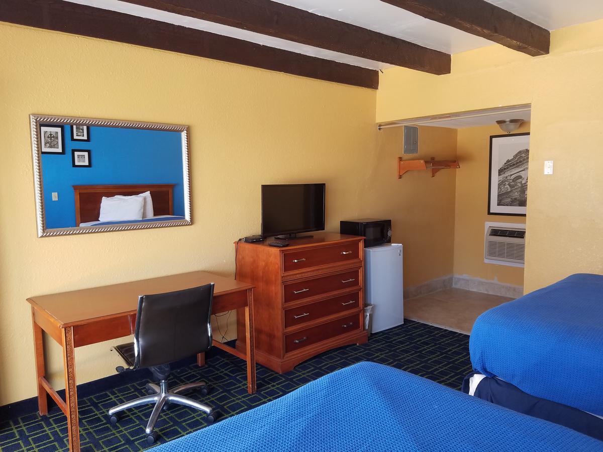 Glancy Motel Clinton Eksteriør bilde